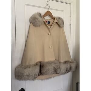 Lilli Ann Knit Cape Fox Fur Trim Off White Cream One Size Vintage 1960s Mod READ